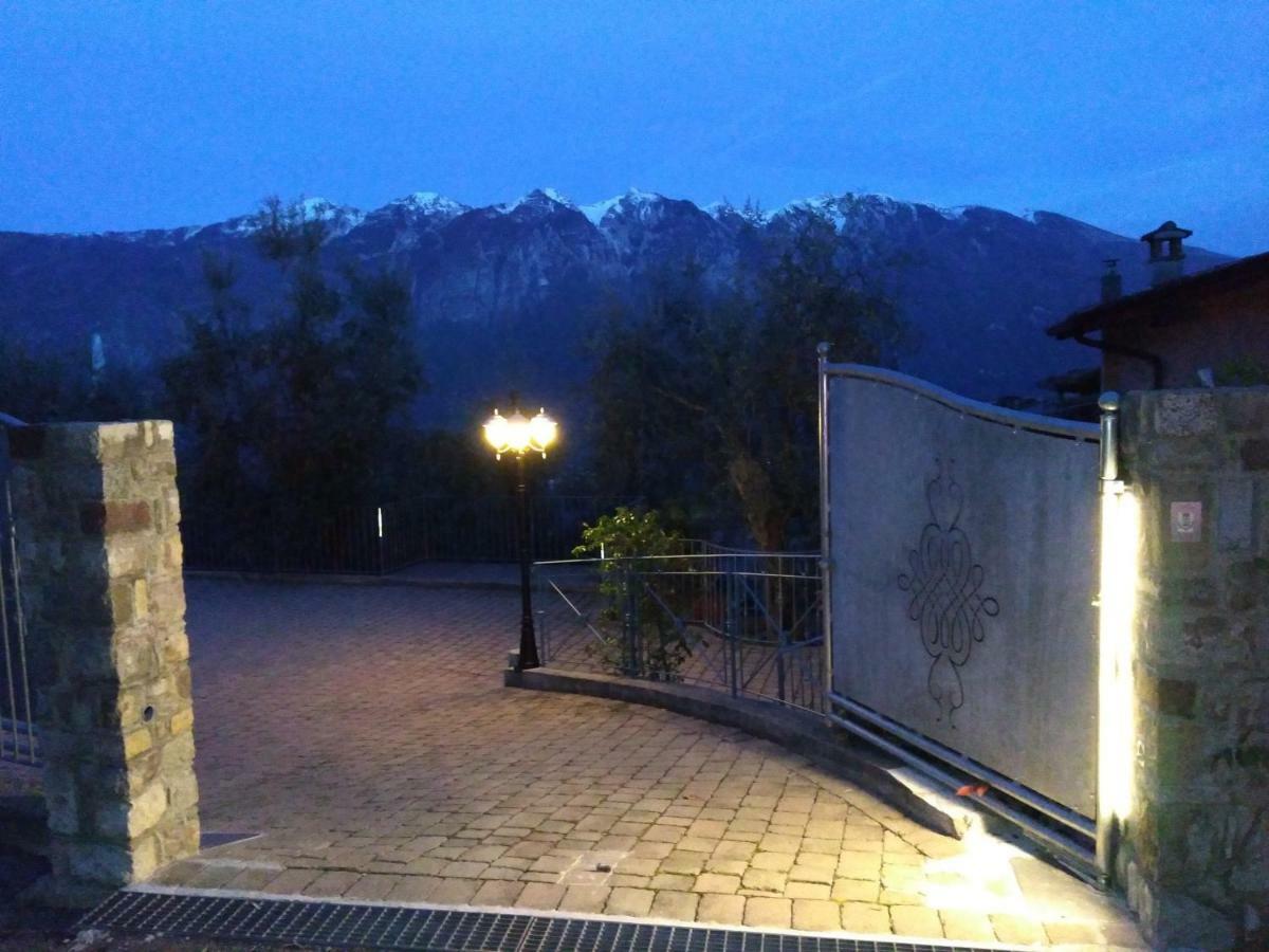 Apartmán Ulivi Sul Garda Garden By Gardadomusmea Tremosine Exteriér fotografie